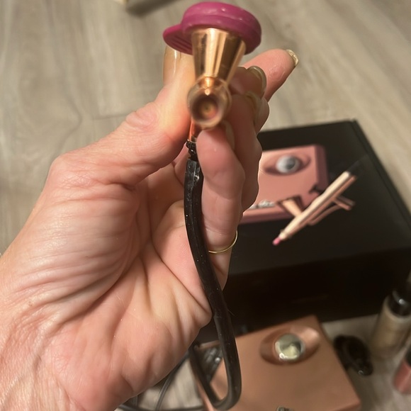 Luminess Air w/Starter Kit - Picture 3 of 7